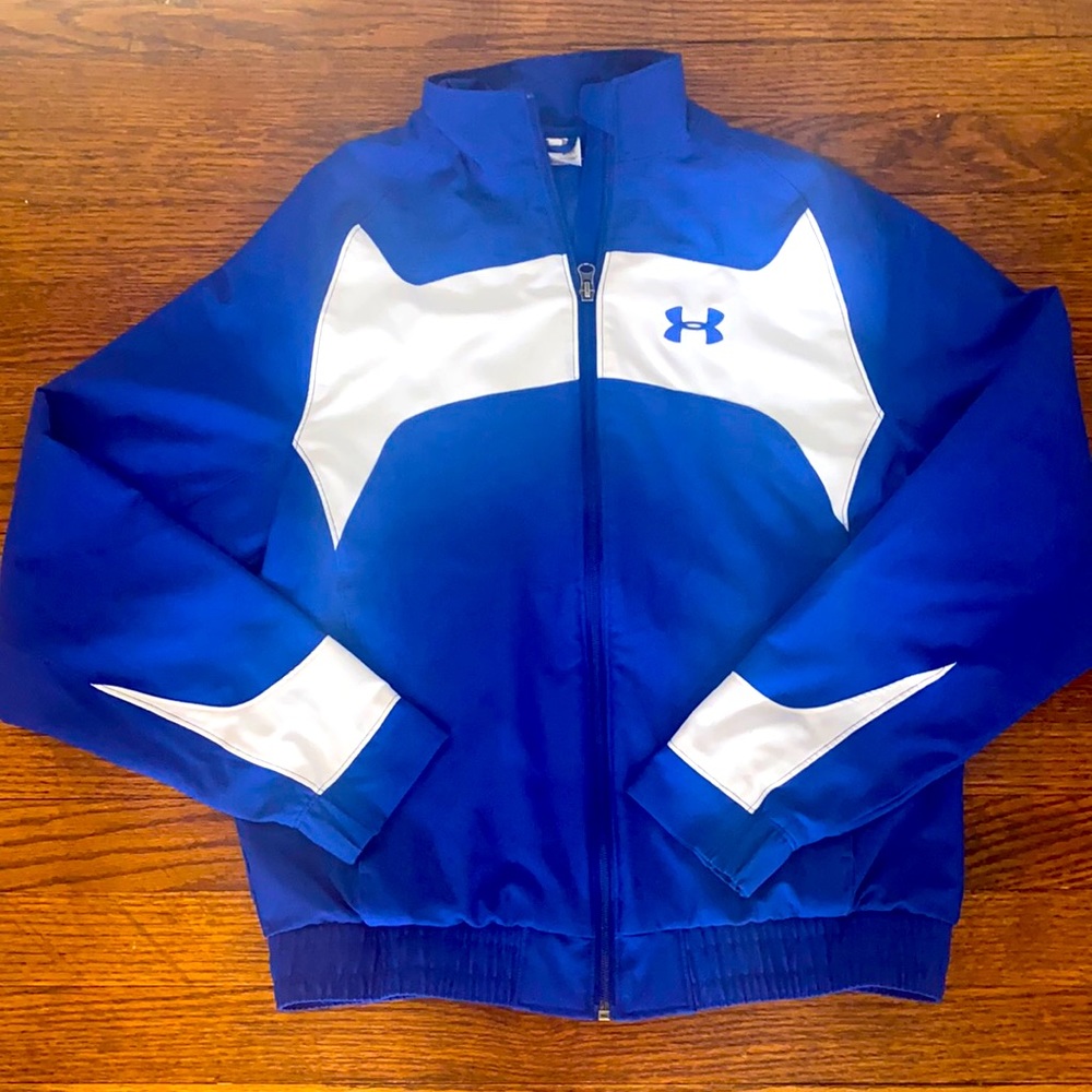 ⭐️Blue Underarmor Jacket with a fitted waist band bottom.